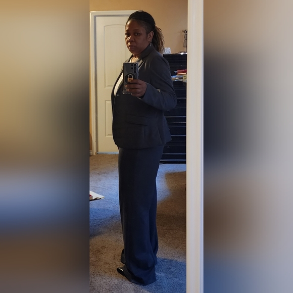 NYC Grey Pantsuit - Picture 2 of 3